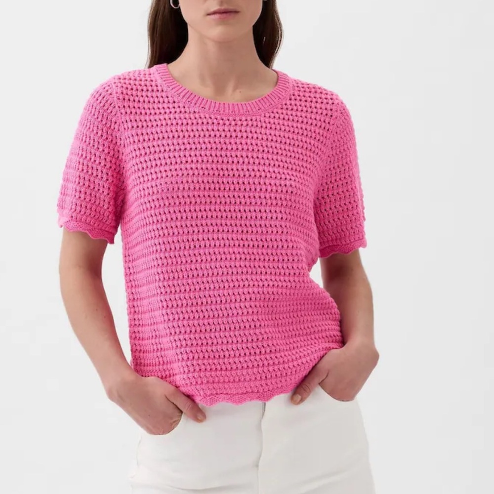 GAP Bright Pink Knit Top